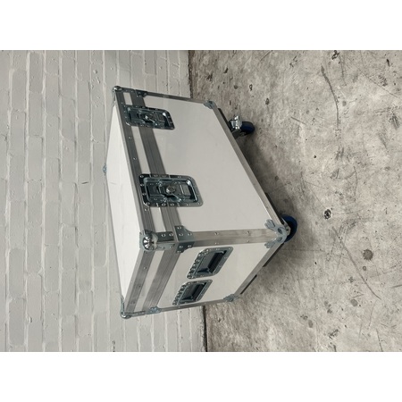 700mm Road Trunk Cable Trunk Flightcase In Alucore Honeycomb 700mm Road Trunk Cable Trunk Flightcase In Alucore Honeycomb